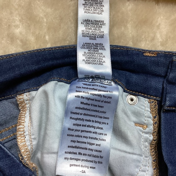 GOOD AMERICAN GOOD WAIST SKINNY CROP JEANS - Picture 7 of 15